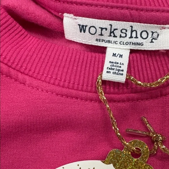 WORKSHOP NWT PINK Christmas Lights Long sleeve Top Size Medium - Picture 5 of 5